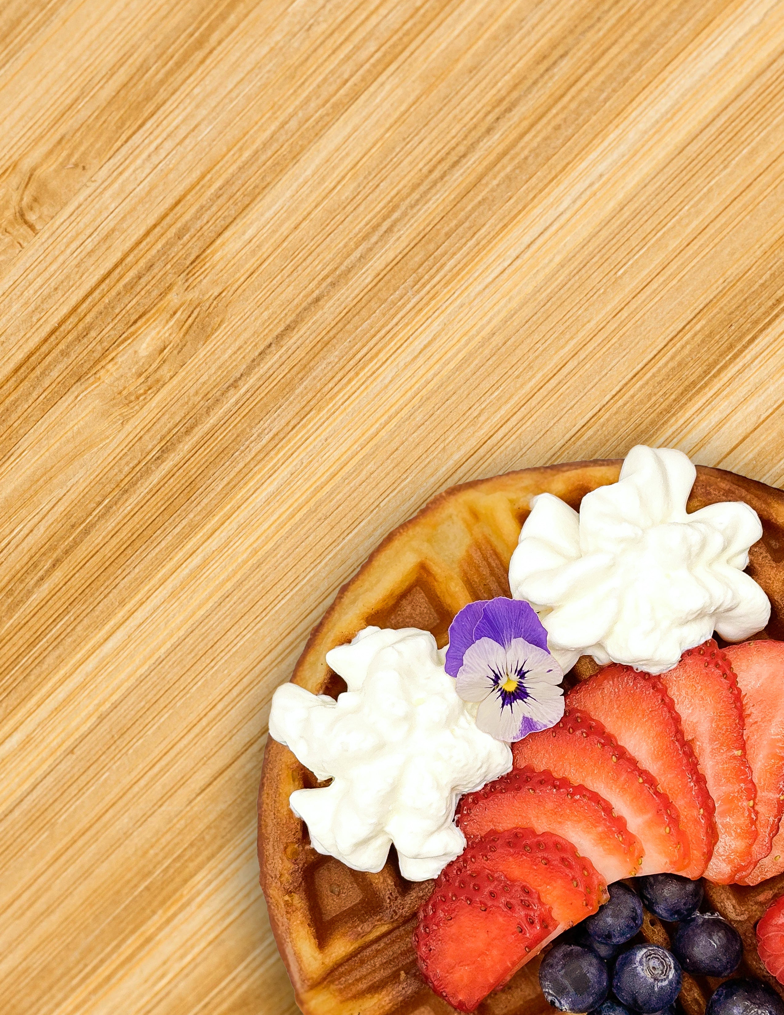 berry-medley-mochi-waffle-aiwi-waffles-hero-image-mobile.jpg